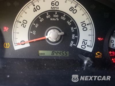 Zdjęcie 8 z 10 samochodu: 2011 TOYOTA FJ CRUISER VIN:JTEBU4BF1BK112301 - miniatura