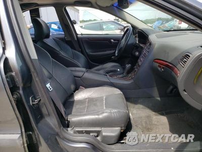 Piąte zdjęcie samochodu w środku: 2004 VOLVO S60 2.5T VIN:YV1RH59H442331562 - miniatura