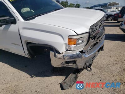 Zdjęcie 9 z 10 samochodu: 2015 GMC SIERRA K2500 HEAVY DUTY VIN:1GT22XEGXFZ529994 - miniatura