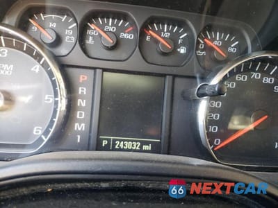 Zdjęcie 8 z 10 samochodu: 2015 GMC SIERRA K2500 HEAVY DUTY VIN:1GT22XEGXFZ529994 - miniatura