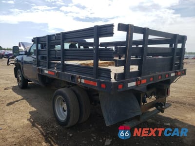 Trzecie zdjęcie samochodu z tyłu: 2009 CHEVROLET SILVERADO C3500 VIN:1GBJC74K19E144709 - miniatura