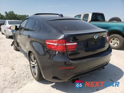 Trzecie zdjęcie samochodu z tyłu: 2014 BMW X6 M VIN:5YMGZ0C5XE0J99861 - miniatura