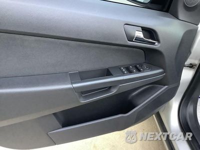 Zdjęcie 41 z 53 samochodu: 2008 SATURN ASTRA XE VIN:W08AR671785091433 - miniatura