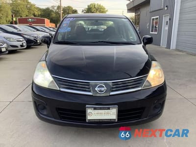 Drugie zdjęcie samochodu z przodu: 2009 NISSAN VERSA S VIN:3N1BC11E89L392292 - miniatura