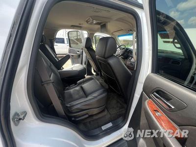 Zdjęcie 10 z 16 samochodu: 2009 CHEVROLET TAHOE C1500 LTZ VIN:1GNFC33J39R195616 - miniatura