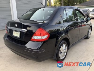 Zdjęcie 8 z 45 samochodu: 2009 NISSAN VERSA S VIN:3N1BC11E89L392292 - miniatura