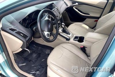 Zdjęcie 9 z 13 samochodu: 2012 FORD FOCUS SEL VIN:1FAHP3H20CL209740 - miniatura