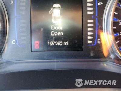 Zdjęcie 8 z 10 samochodu: 2015 CHRYSLER 200 LIMITED VIN:1C3CCCAB1FN679282 - miniatura