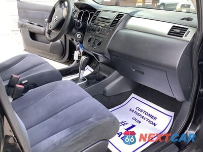 Zdjęcie 29 z 45 samochodu: 2009 NISSAN VERSA S VIN:3N1BC11E89L392292 - miniatura