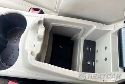 Zdjęcie 11 z 13 samochodu: 2012 FORD FOCUS SEL VIN:1FAHP3H20CL209740 - miniatura