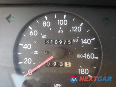 Zdjęcie 8 z 10 samochodu: 1996 TOYOTA COROLLA DX VIN:2T1BA05E1TC114142 - miniatura