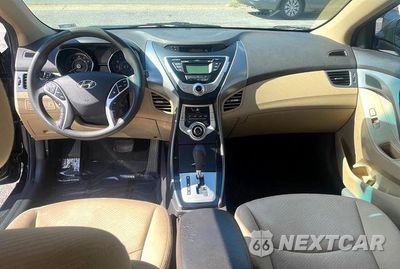 Zdjęcie 12 z 14 samochodu: 2012 HYUNDAI ELANTRA GLS VIN:5NPDH4AE2CH068853 - miniatura