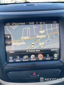 Czwarte zdjęcie samochodu z boku: 2015 JEEP CHEROKEE LIMITED VIN:1C4PJMDS3FW633676 - miniatura
