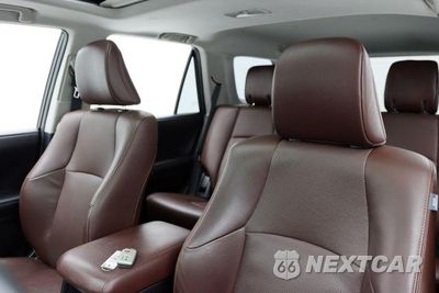 Trzecie zdjęcie samochodu z tyłu: 2018 TOYOTA 4RUNNER SR5/SR5 PREMIUM VIN:JTEBU5JR4J5569781 - miniatura