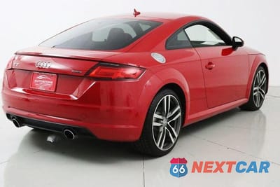 Czwarte zdjęcie samochodu z boku: 2016 AUDI TT VIN:TRUC5AFV0G1024042 - miniatura