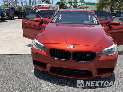 Drugie zdjęcie samochodu z przodu: 2013 BMW M5 VIN:WBSFV9C57DC773911 - miniatura