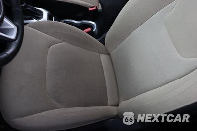Zdjęcie 43 z 49 samochodu: 2015 JEEP RENEGADE LATITUDE VIN:ZACCJBBT9FPC05106 - miniatura