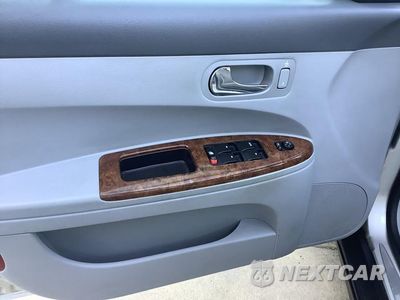 Zdjęcie 37 z 50 samochodu: 2006 BUICK LACROSSE CX VIN:2G4WC582161212869 - miniatura