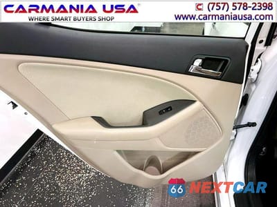 Zdjęcie 13 z 30 samochodu: 2013 KIA OPTIMA HYBRID VIN:KNAGM4AD9D5057038 - miniatura