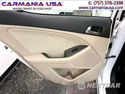Zdjęcie 13 z 30 samochodu: 2013 KIA OPTIMA HYBRID VIN:KNAGM4AD9D5057038 - miniatura