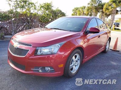 Czwarte zdjęcie samochodu z boku: 2014 CHEVROLET CRUZE LT VIN:1G1PC5SB9E7198070 - miniatura