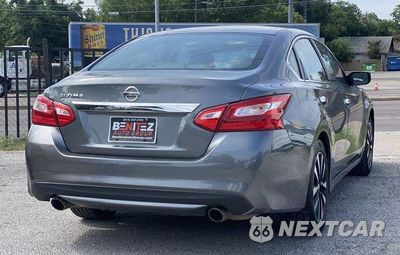 Zdjęcie 7 z 17 samochodu: 2017 NISSAN ALTIMA 2.5 VIN:1N4AL3AP9HC169409 - miniatura