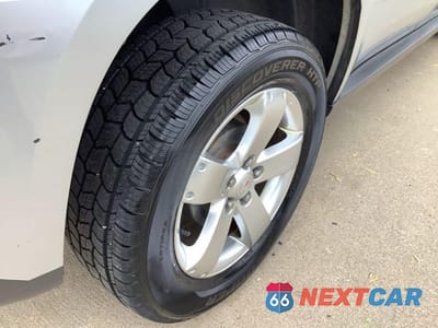 Zdjęcie 24 z 54 samochodu: 2006 PONTIAC TORRENT VIN:2CKDL63F266072970 - miniatura