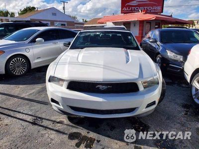 Trzecie zdjęcie samochodu z tyłu: 2012 FORD MUSTANG VIN:1ZVBP8EM1C5205457 - miniatura