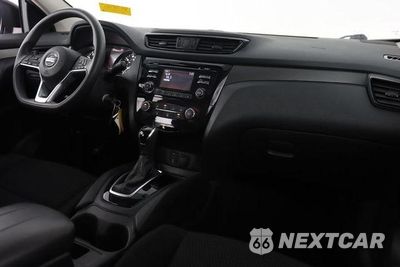 Zdjęcie 20 z 36 samochodu: 2018 NISSAN ROGUE SPORT S VIN:JN1BJ1CP5JW103999 - miniatura