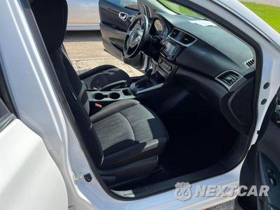 Zdjęcie 9 z 11 samochodu: 2017 NISSAN SENTRA S VIN:3N1AB7AP6HL674917 - miniatura