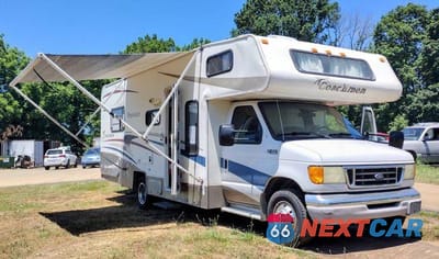 Trzecie zdjęcie samochodu z tyłu: 2003 FORD E-450 COAC VIN:1FDXE45583HB42938 - miniatura