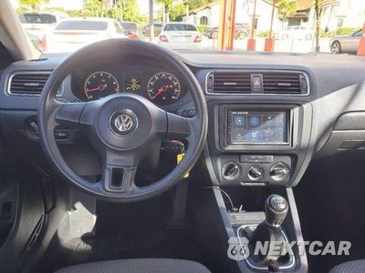 Zdjęcie 18 z 31 samochodu: 2014 VOLKSWAGEN JETTA BASE VIN:3VW1K7AJ3EM390074 - miniatura