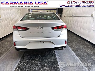 Zdjęcie 8 z 30 samochodu: 2019 HYUNDAI SONATA LIMITED VIN:5NPE34AF9KH782019 - miniatura