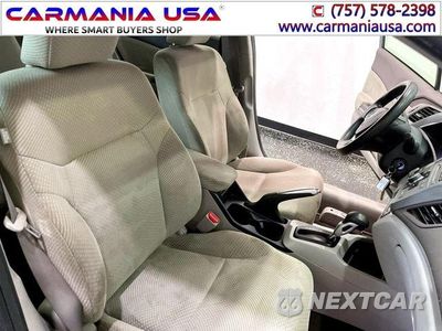 Zdjęcie 23 z 30 samochodu: 2012 HONDA CIVIC HYBRID VIN:JHMFB4F20CS011382 - miniatura