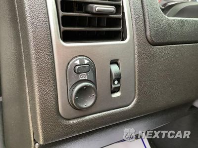 Zdjęcie 45 z 54 samochodu: 2006 PONTIAC TORRENT VIN:2CKDL63F266072970 - miniatura
