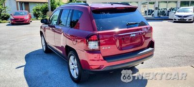Piąte zdjęcie samochodu w środku: 2014 JEEP COMPASS SPORT VIN:1C4NJDBB2ED809217 - miniatura