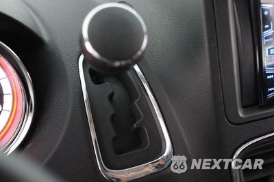 Zdjęcie 33 z 50 samochodu: 2014 DODGE GRAND CARAVAN SXT VIN:2C4RDGCG7ER391027 - miniatura