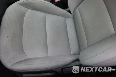 Zdjęcie 35 z 44 samochodu: 2018 HYUNDAI ELANTRA SEL VIN:5NPD84LF2JH234551 - miniatura