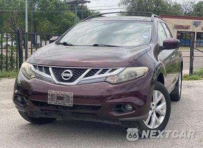 Trzecie zdjęcie samochodu z tyłu: 2013 NISSAN MURANO S VIN:JN8AZ1MW7DW317666 - miniatura