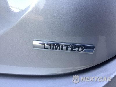 Zdjęcie 23 z 61 samochodu: 2011 HYUNDAI ELANTRA GLS VIN:KMHDH4AE3BU165849 - miniatura