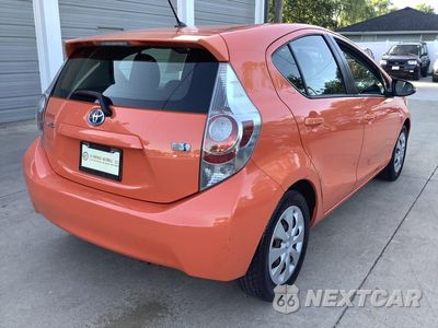 Zdjęcie 7 z 45 samochodu: 2013 TOYOTA PRIUS C VIN:JTDKDTB3XD1046053 - miniatura