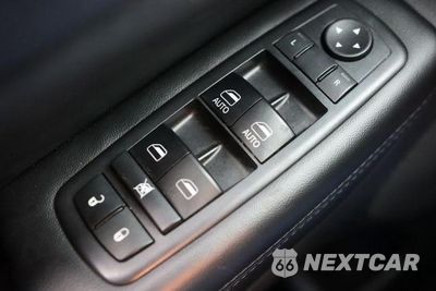Zdjęcie 20 z 40 samochodu: 2018 JEEP GRAND CHEROKEE LAREDO VIN:1C4RJFAG7JC191564 - miniatura