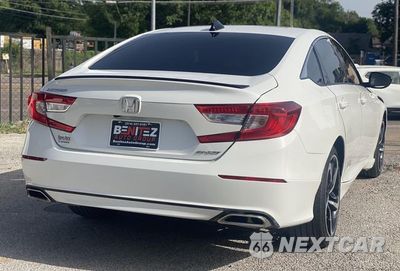 Piąte zdjęcie samochodu w środku: 2021 HONDA ACCORD SPORT VIN:1HGCV1F32MA046985 - miniatura