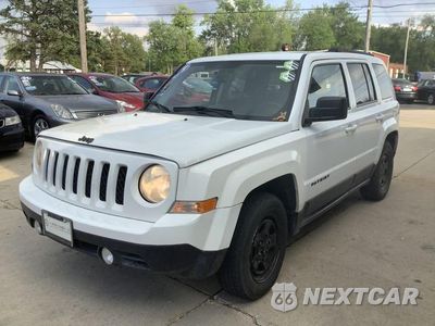 Trzecie zdjęcie samochodu z tyłu: 2014 JEEP PATRIOT SPORT VIN:1C4NJPBB8ED916032 - miniatura