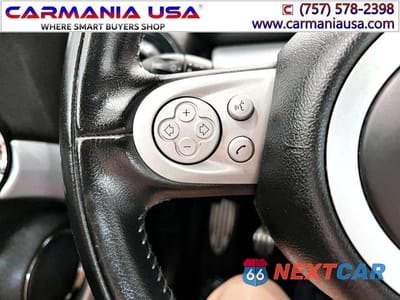 Zdjęcie 20 z 30 samochodu: 2009 MINI COOPER CLUBMAN JCW VIN:WMWMM93559TF99345 - miniatura