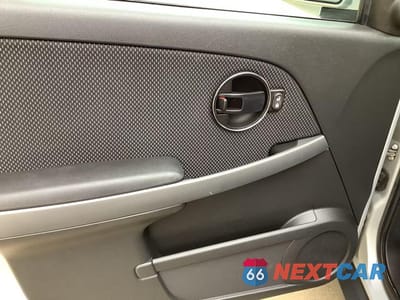 Zdjęcie 40 z 54 samochodu: 2006 PONTIAC TORRENT VIN:2CKDL63F266072970 - miniatura