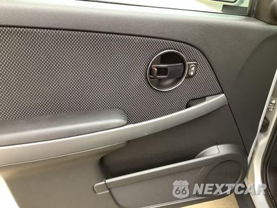 Zdjęcie 40 z 54 samochodu: 2006 PONTIAC TORRENT VIN:2CKDL63F266072970 - miniatura