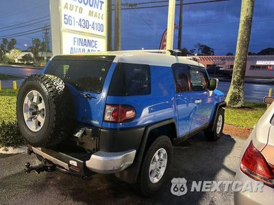 Zdjęcie 6 z 10 samochodu: 2007 TOYOTA FJ CRUISER VIN:JTEZU11F670014513 - miniatura