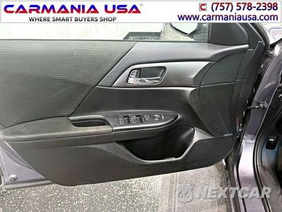 Zdjęcie 18 z 30 samochodu: 2015 HONDA ACCORD LX VIN:1HGCR2E30FA148929 - miniatura
