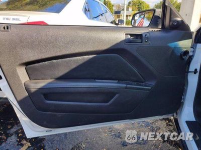 Zdjęcie 9 z 30 samochodu: 2012 FORD MUSTANG VIN:1ZVBP8EM1C5205457 - miniatura